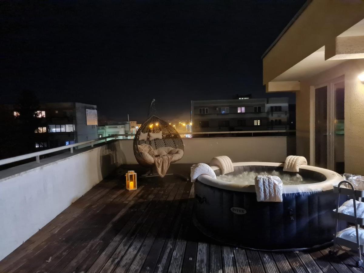 Апартаменты Arad Wellness Экстерьер фото